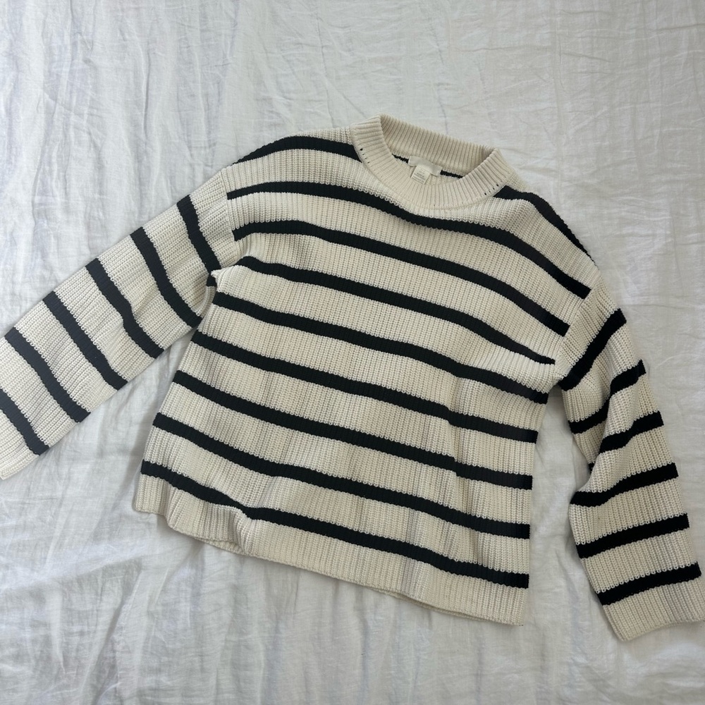 H&M Striped Black and Cream Women's Sweater